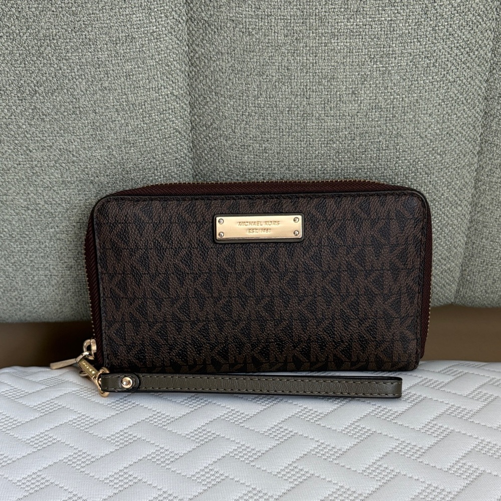 Michael Kors Dark Brown Logo Zip Wallet